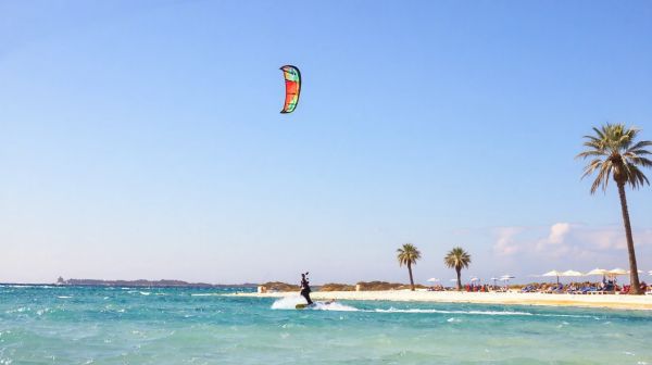 Montpellier : Top 5 écoles de kitesurf pour une expérience fun et sécurisée